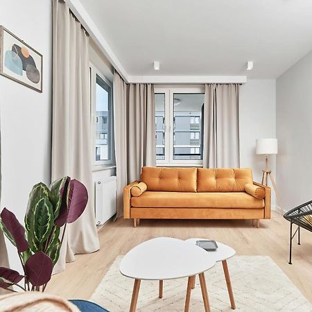 Exclusive Apartments Gwiazdzista With Free Garage Wroclaw By Noclegi Renters Extérieur photo