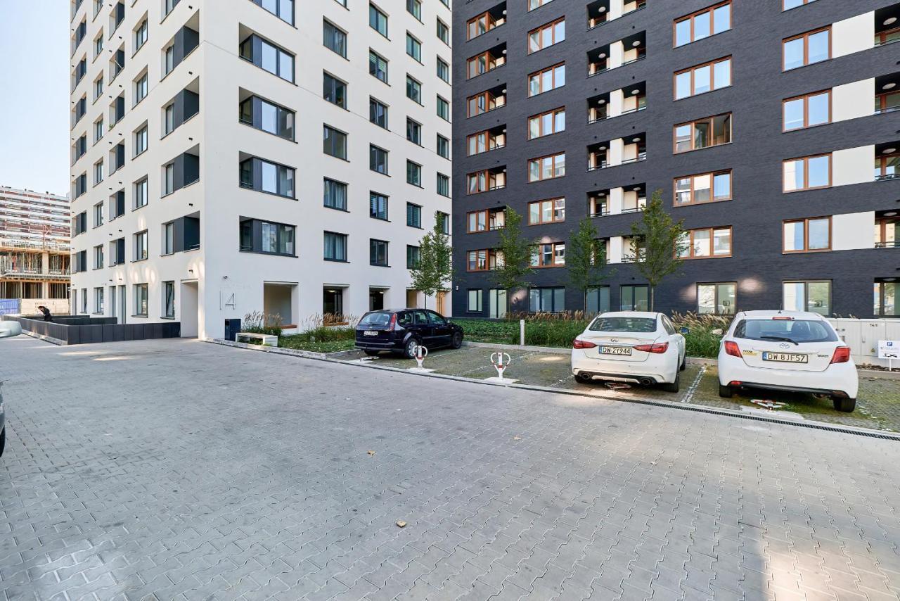 Exclusive Apartments Gwiazdzista With Free Garage Wroclaw By Noclegi Renters Extérieur photo