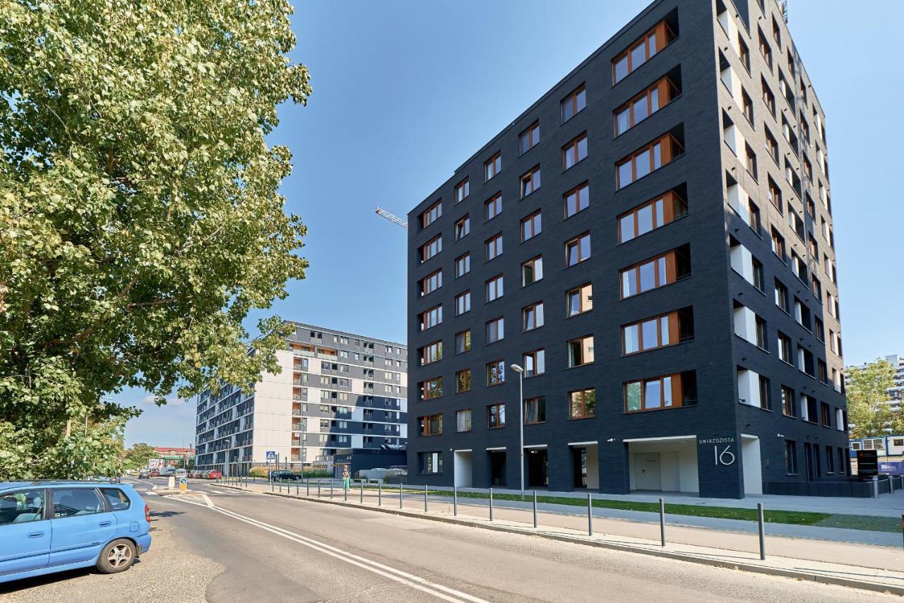 Exclusive Apartments Gwiazdzista With Free Garage Wroclaw By Noclegi Renters Extérieur photo